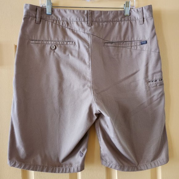 Volcom FRICKIN CHINO SHORT Men’s Khaki Shorts Size 36 waist, 10.5“ Inseam - Picture 5 of 11